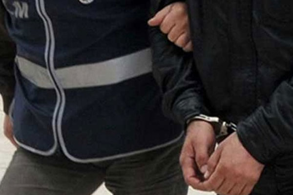 Esed'e çalışıyorlar iddiasıyla İstanbul'da gözaltına aldılar