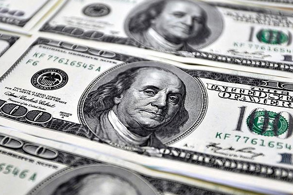 Dolar/TL 3,04'ün üzerini gördü