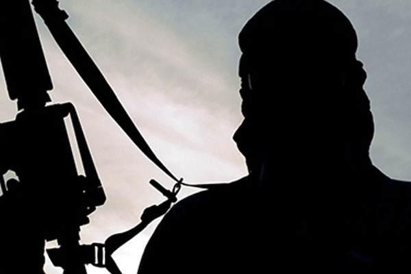 IŞİD Irak'ta iki bölgeyi ele geçirdi