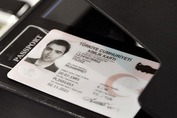 Vizesiz AB için çipli kimlik kartları adımı