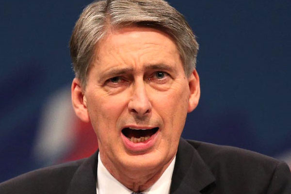 İngiliz Bakan: PKK ile mücadele meşrudur