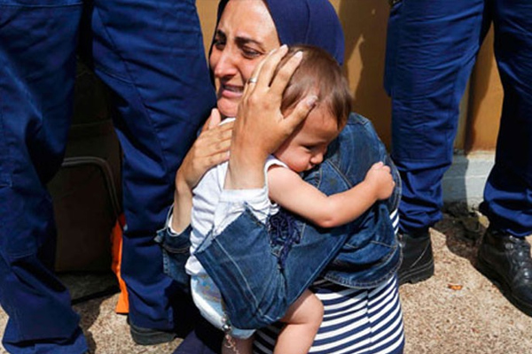 İsviçre mültecilerin paralarına el koyuyor