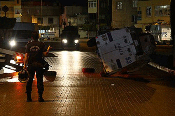 Van’da zırhlı araca saldırı