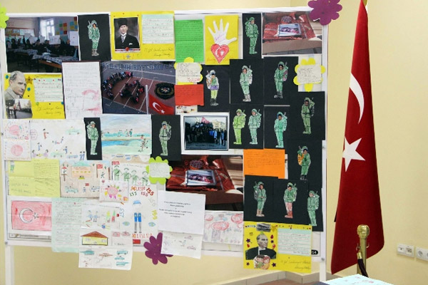 Diyarbakır'da asker ve polise moral mektubu yağıyor