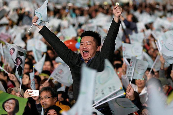 Tayvan ilk kadın başkanını seçti