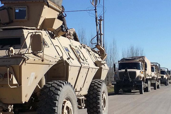 Afganistan'da 40 Taliban üyesi teslim oldu