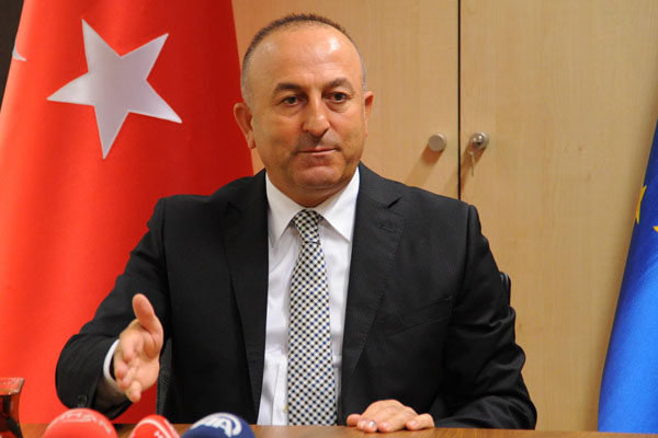 Çavuşoğlu İtalya'yı uyardı: size gelirler