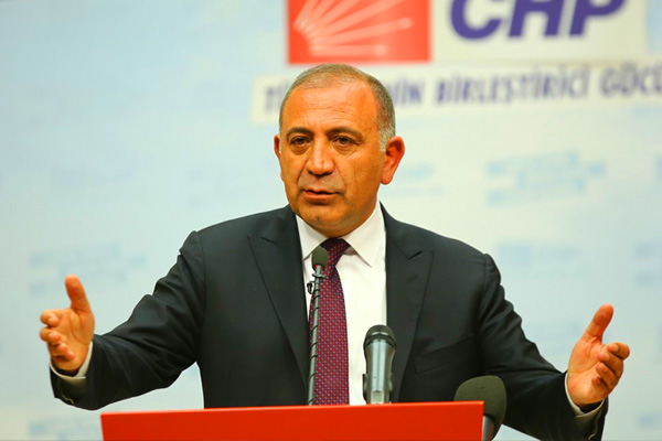 CHP Parti Meclisi'ne giremeyen Gürsel Tekin'den açıklama
