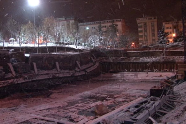 Çöken duvar 7 bina boşalttırdı