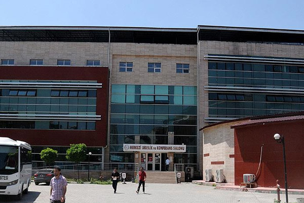 Iğdır'da, bildiriye imza atan akademisyene soruşturma