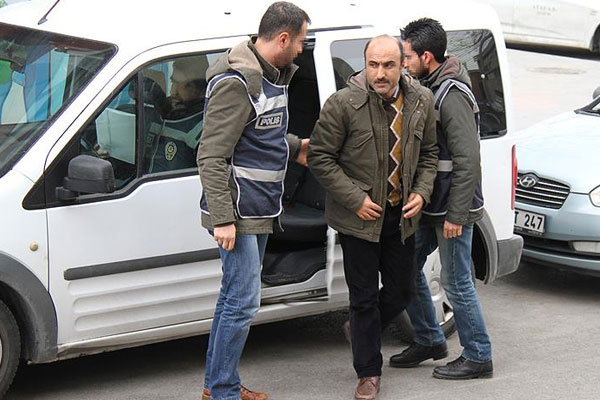 'FETÖ' operasyonunda 8 kişi adliyede