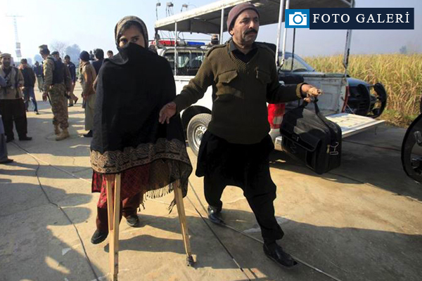 Pakistan'da üniversiteye silahlı saldırı