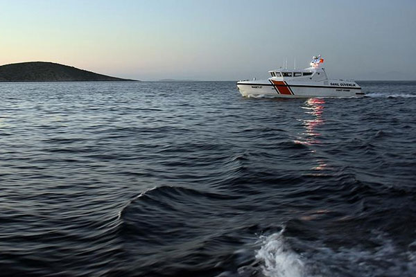 Ege'de 180 göçmen kurtarıldı