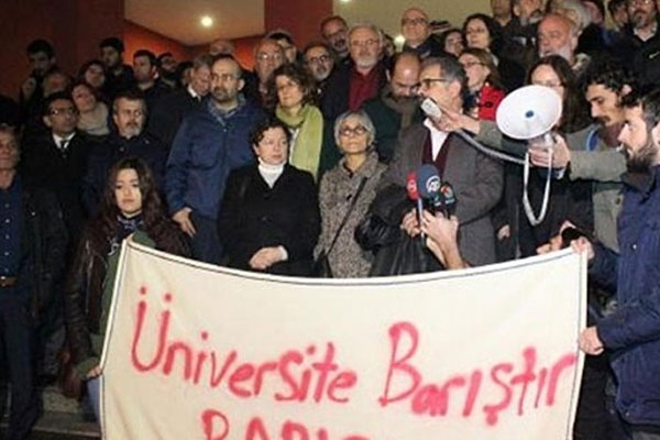 9 akademisyene uzaklaştırma