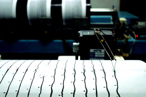 Çin'de büyük deprem