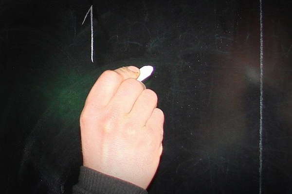 Sahte diplomalı öğretmenler atıldı