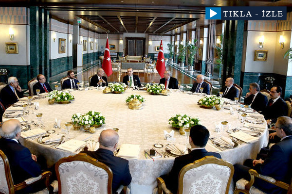 Erdoğan, akademisyen, gazeteci ve yazarları ağırladı