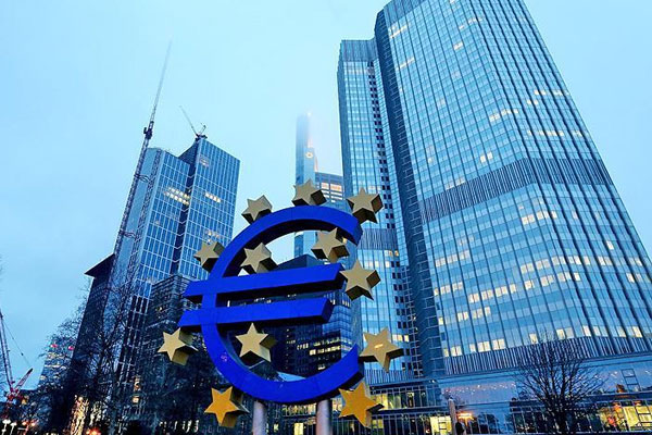 ECB, faiz oranlarına dokunmadı