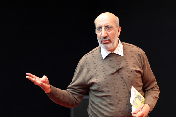 Dilipak, Dünyadaki ekonomik adaletsizliği eleştirdi