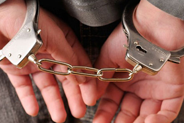 Eski lidere tutuklama kararı