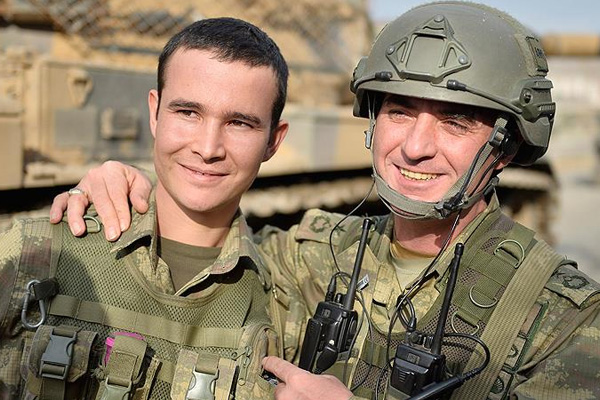 Polise siper olan asker yaşadıklarını anlattı