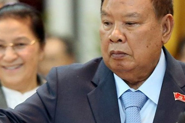 Laos yeni liderini seçti