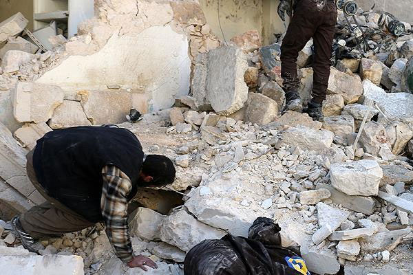 Rusya sivilleri katletti