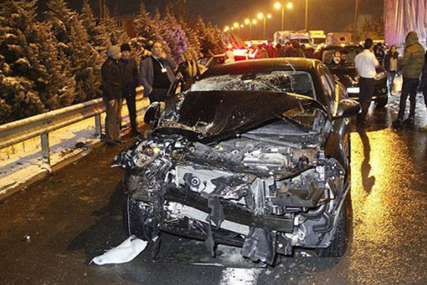 TEM'de zincirleme kaza