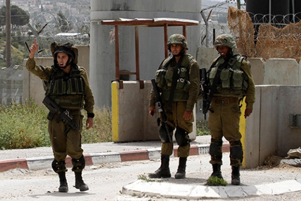 İsrail devleti 8 Filistinliyi gözaltına aldı