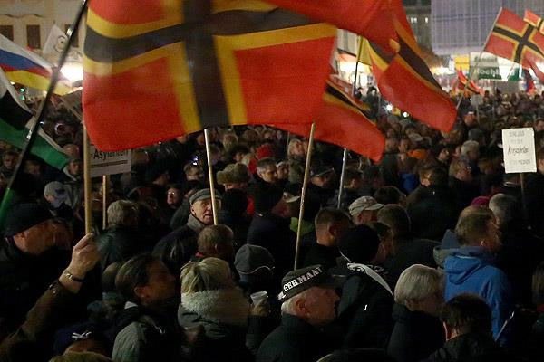 Almanya’da İslam karşıtı gösteri