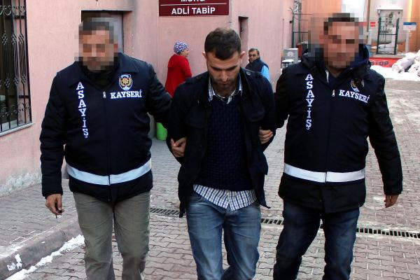 Dolandırıcı bankada yakalandı