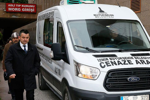 Eski bakanın kızı ölü bulundu