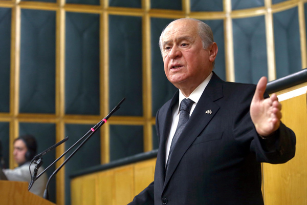 MHP yönetimi imzalarla ilgili kararını verdi