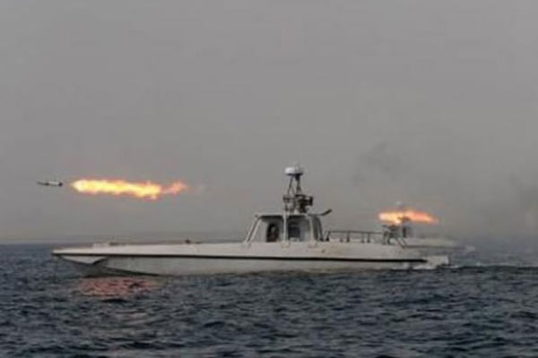 Hürmüz Boğazı'nda gerilim