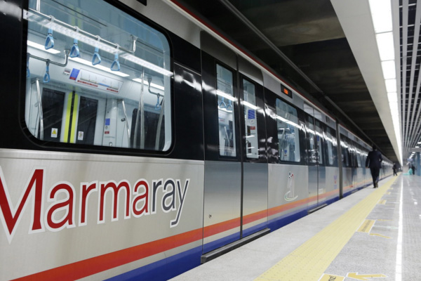 Marmaray istasyonunda su sızıntısı