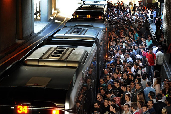İstanbul'da toplu taşımaya zam yapıldı