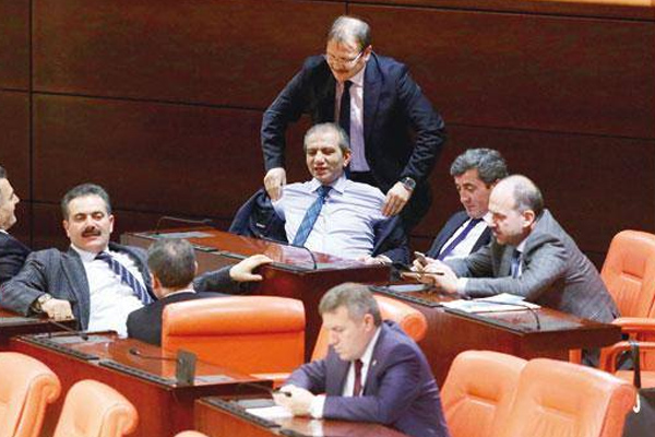 Meclis'te gülümseten kareler