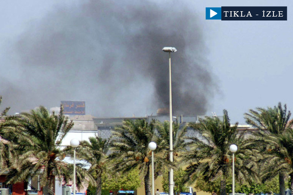 Camiye bombalı saldırı anı kamerada!