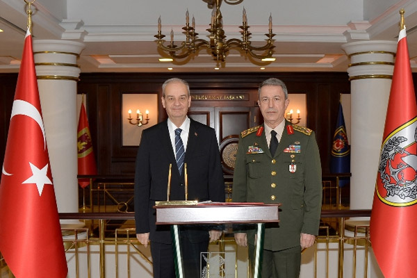 Başbuğ’dan Genelkurmay Başkanı Akar’a ziyaret