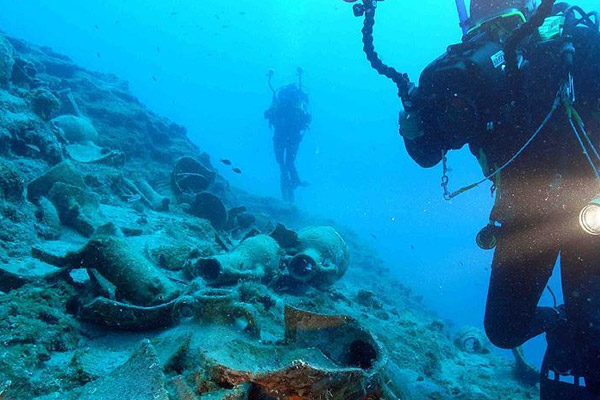Muğla'da 4 bin yıllık gemi batığı bulundu
