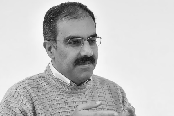 İran'da Türk profesörü konuşturmadılar