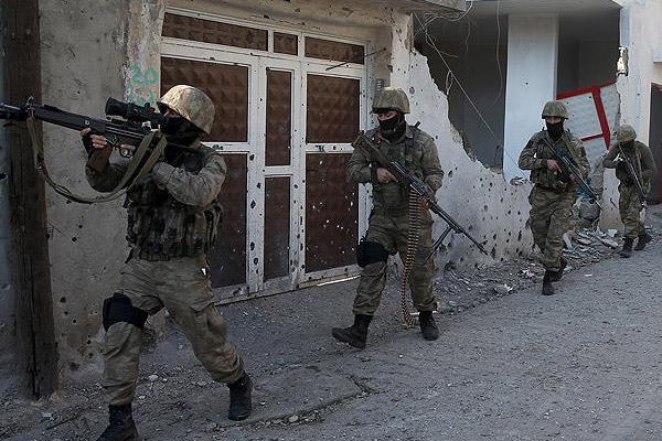 Cizre ve Sur'da 22 PKK'lı etkisiz hale getirildi