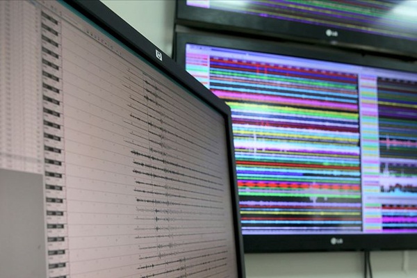 Marmara Denizi'nde deprem