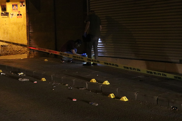 Diyarbakır'da silahlı kavga: 4 yaralı