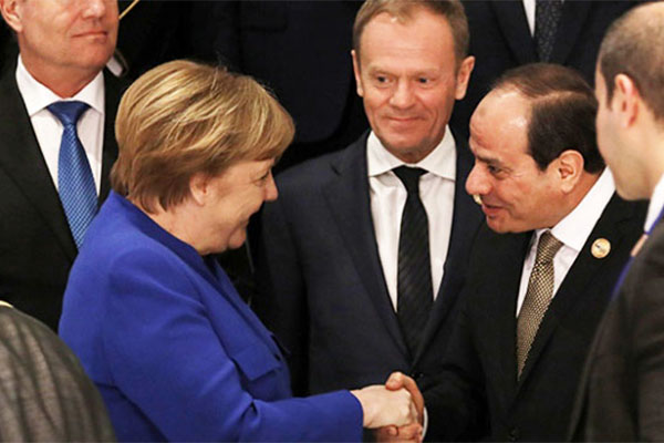 Darbeye destek veren Batı, Mursi'nin vefatına da sessiz kaldı!