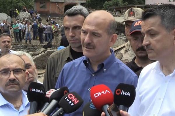 İçişleri Bakanı Soylu: Araklı'daki sel felaketinde ölü sayısı 4'e yükseldi