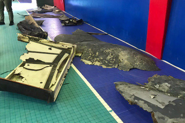 İran vurduğu ABD İHA'sına ait parçaları yayınladı