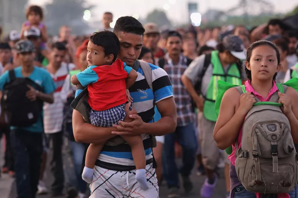 Trump'tan göçmen aileleri toplatma emri