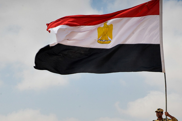 Mısır'da 8 muhalif daha gözaltına alındı