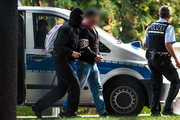 Almanya'da 'Revolution Chemnitz' grubuna 'terör örgütü' suçlaması